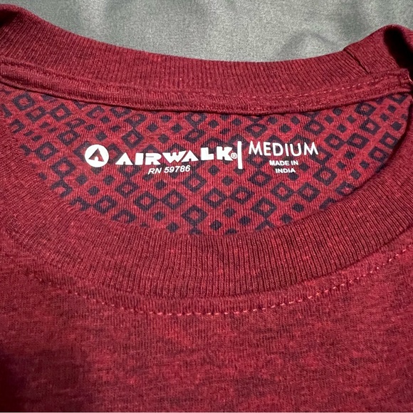 Men’s Airwalk T-Shirt Size M - Picture 5 of 5